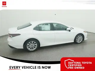 Toyota Camry 2024 LE 4dr Sedán