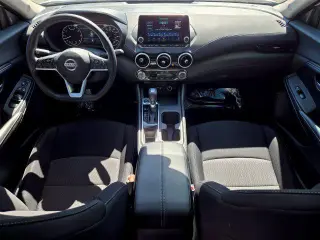 Nissan Sentra 2023 SV 4dr Sedán