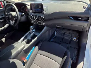 Nissan Sentra 2023 SV 4dr Sedán