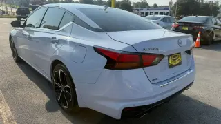 Nissan Altima del 2023