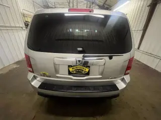 Honda PILOT 2011