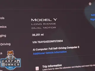 Tesla Model Y 2022 AWD Long Range 4dr Crossover