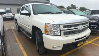 2013 Chevrolet SILVERADO 1500 CREW CAB
