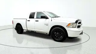 Ram 1500 Classic 2019 4x2 Tradesman 4dr Quad Cab 6.3 ft. SB Pickup