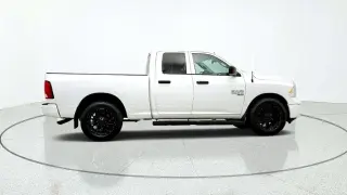 Ram 1500 Classic 2019 4x2 Tradesman 4dr Quad Cab 6.3 ft. SB Pickup