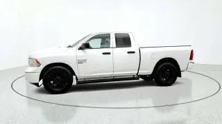 Ram 1500 Classic 2019 4x2 Tradesman 4dr Quad Cab 6.3 ft. SB Pickup