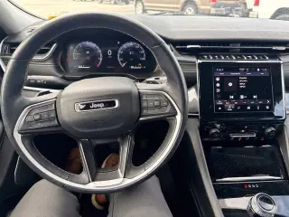 Jeep Grand Cherokee L 2022 4x4 Laredo 4dr SUV