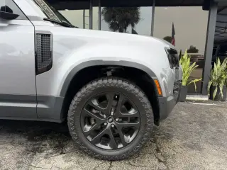 2024 Land Rover DEFENDER 110