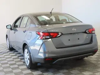 Nissan Versa 2025 S Sedán de 4 puertas CVT