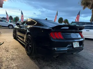 2021 Ford MUSTANG