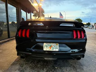 2021 Ford MUSTANG