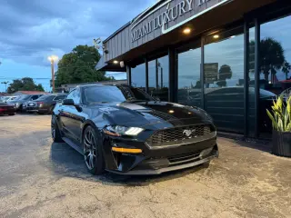 2021 Ford MUSTANG