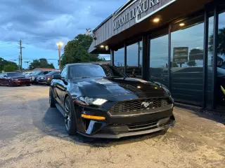 2021 Ford MUSTANG