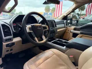 2018 Ford F250 SUPER DUTY CREW CAB