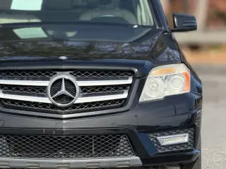 Mercedes-Benz GLK 2010 AWD GLK 350 4MATIC 4dr SUV