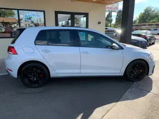 2021 Volkswagen GOLF GTI