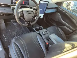Ford Mustang Mach-E 2024 Premium 4dr SUV