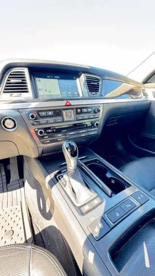 2017 Genesis G80