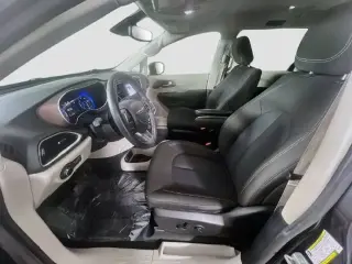 Chrysler Voyager 2023 LX 4dr Mini-Van