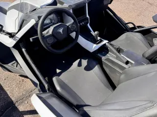 2021 POLARIS SLINGSHOT S