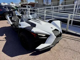 2021 POLARIS SLINGSHOT S