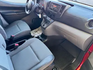 2016 NISSAN NV200