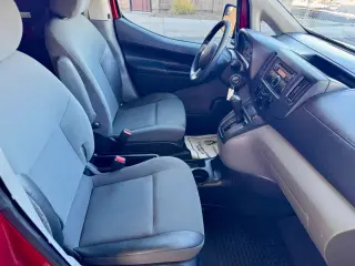 2016 NISSAN NV200