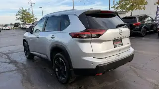 2025 NISSAN ROGUE