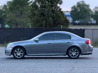 INFINITI G35 2006 4 Sedán con Automático
