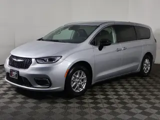 Chrysler Pacifica 2024 Touring L 4dr Mini-Van
