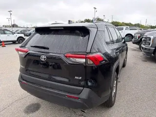 Toyota RAV4 2024 XLE 4dr SUV