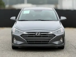 Hyundai ELANTRA 2019 SE 4 puertas Sedán 6M