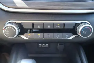 Nissan Altima 2025 2.5 SV 4dr Sedán