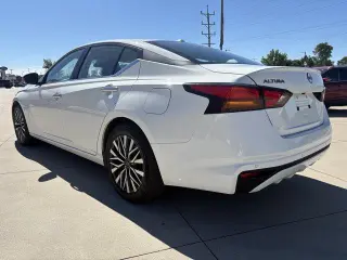 Nissan Altima 2025 2.5 SV 4dr Sedán