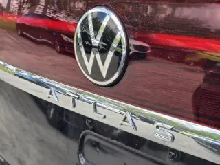 Volkswagen Atlas Cross Sport 2024 AWD SEL Premium R-Line 4Motion 4dr SUV