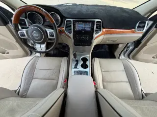 2011 Jeep GRAND CHEROKEE