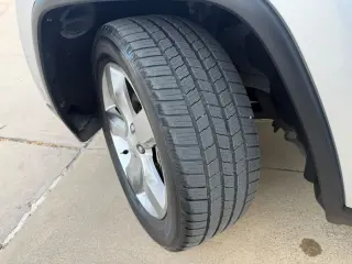 2011 Jeep GRAND CHEROKEE