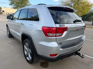 2011 Jeep GRAND CHEROKEE
