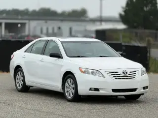 Toyota Camry 2009 SE 4 Sedán 5A