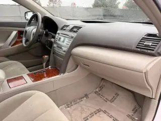 Toyota Camry 2009 SE 4 Sedán 5A