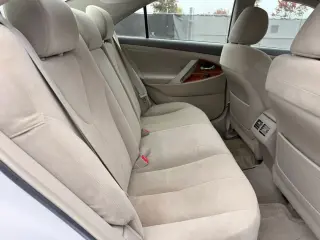 Toyota Camry 2009 SE 4 Sedán 5A