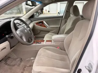 Toyota Camry 2009 SE 4 Sedán 5A