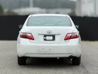 Toyota Camry 2009 SE 4 Sedán 5A