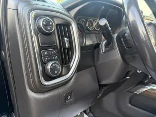 2019 Chevrolet SILVERADO 1500 CREW CAB