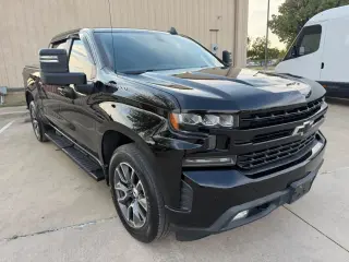2019 Chevrolet SILVERADO 1500 CREW CAB