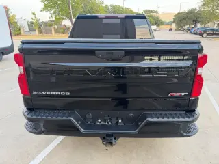 2019 Chevrolet SILVERADO 1500 CREW CAB