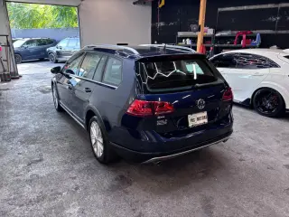2017 Volkswagen GOLF ALLTRACK