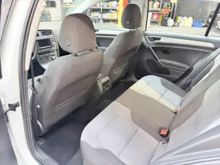 2015 Volkswagen E-GOLF