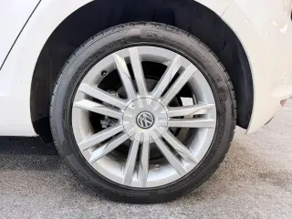 2015 Volkswagen E-GOLF