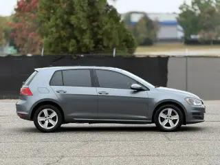 Volkswagen Golf 2017 TSI S 4dr Hatchback 6A